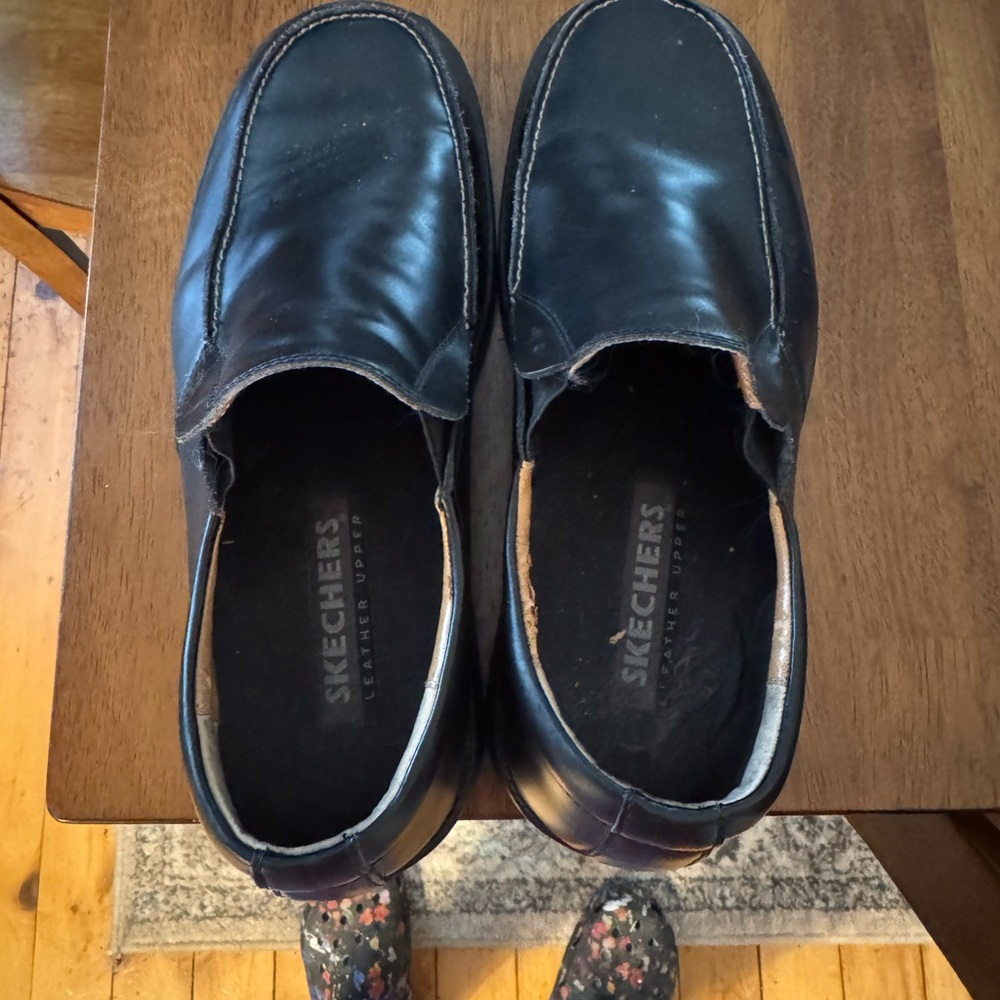 Men’s Skechers Black Dress shoes Sz 12